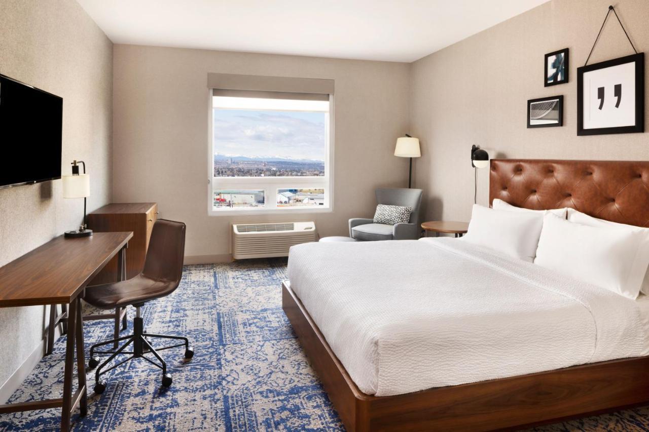 Four Points By Sheraton Calgary Airport Exterior foto